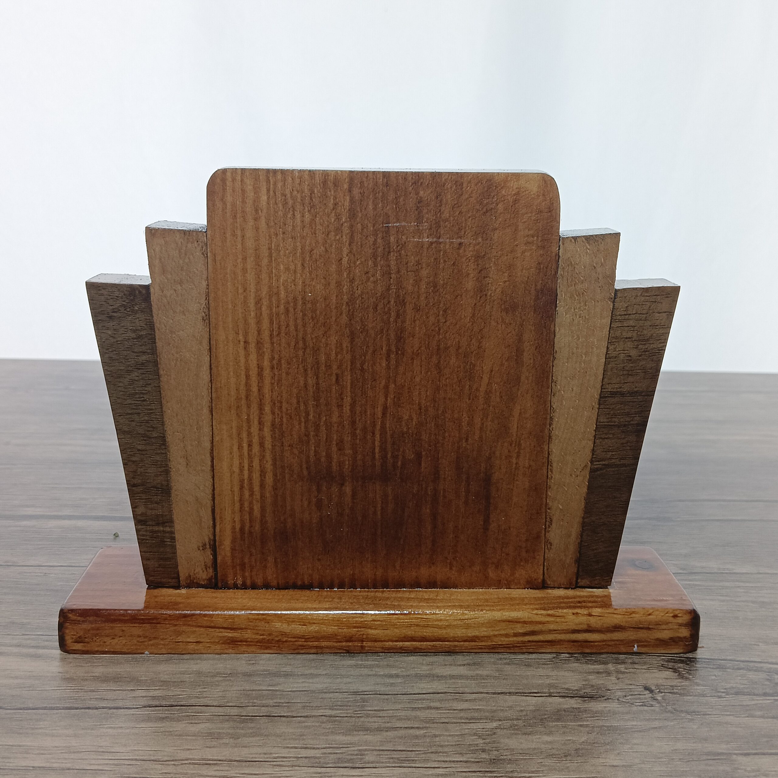 Ahşap masa saati El Yapımı. handmade wooden desk clock