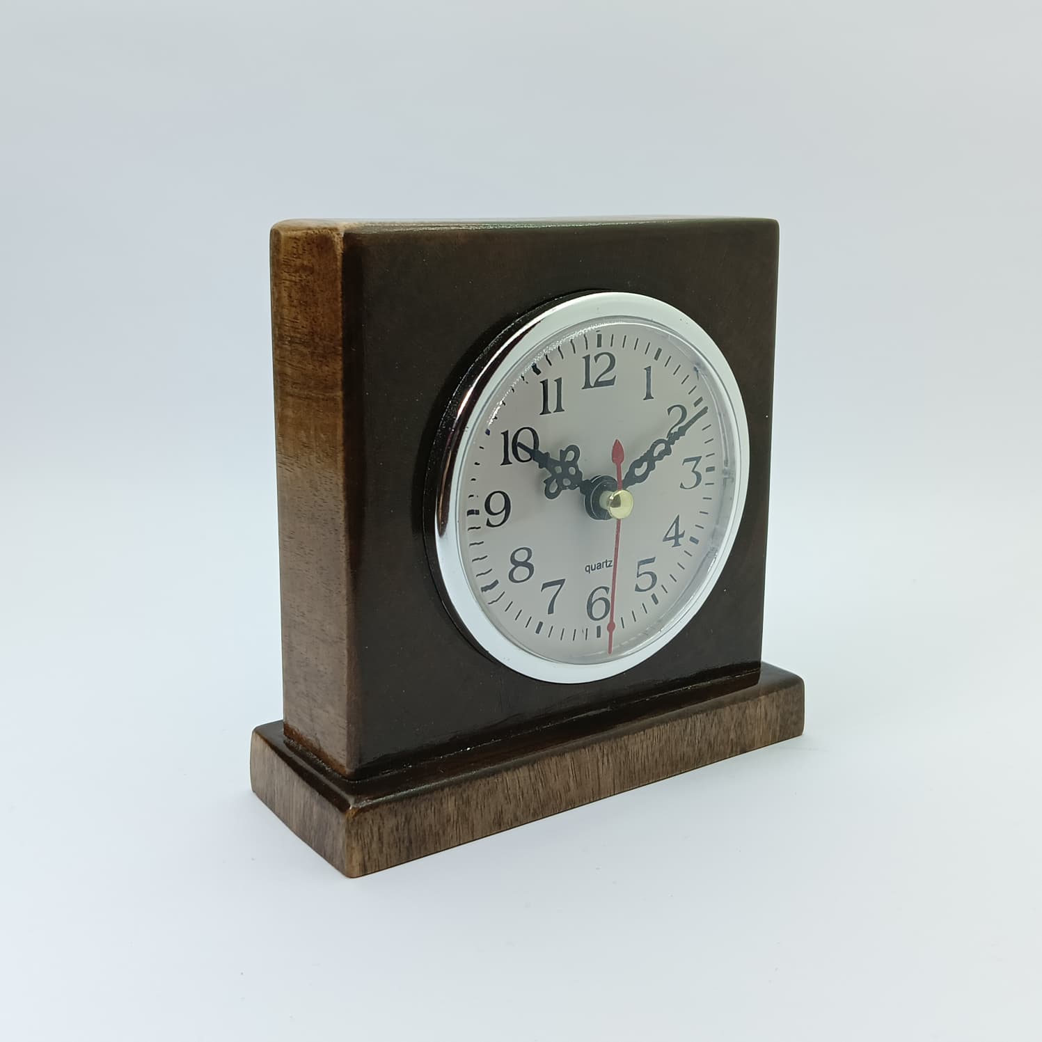 Ahşap masa saati El Yapımı. handmade wooden desk clock