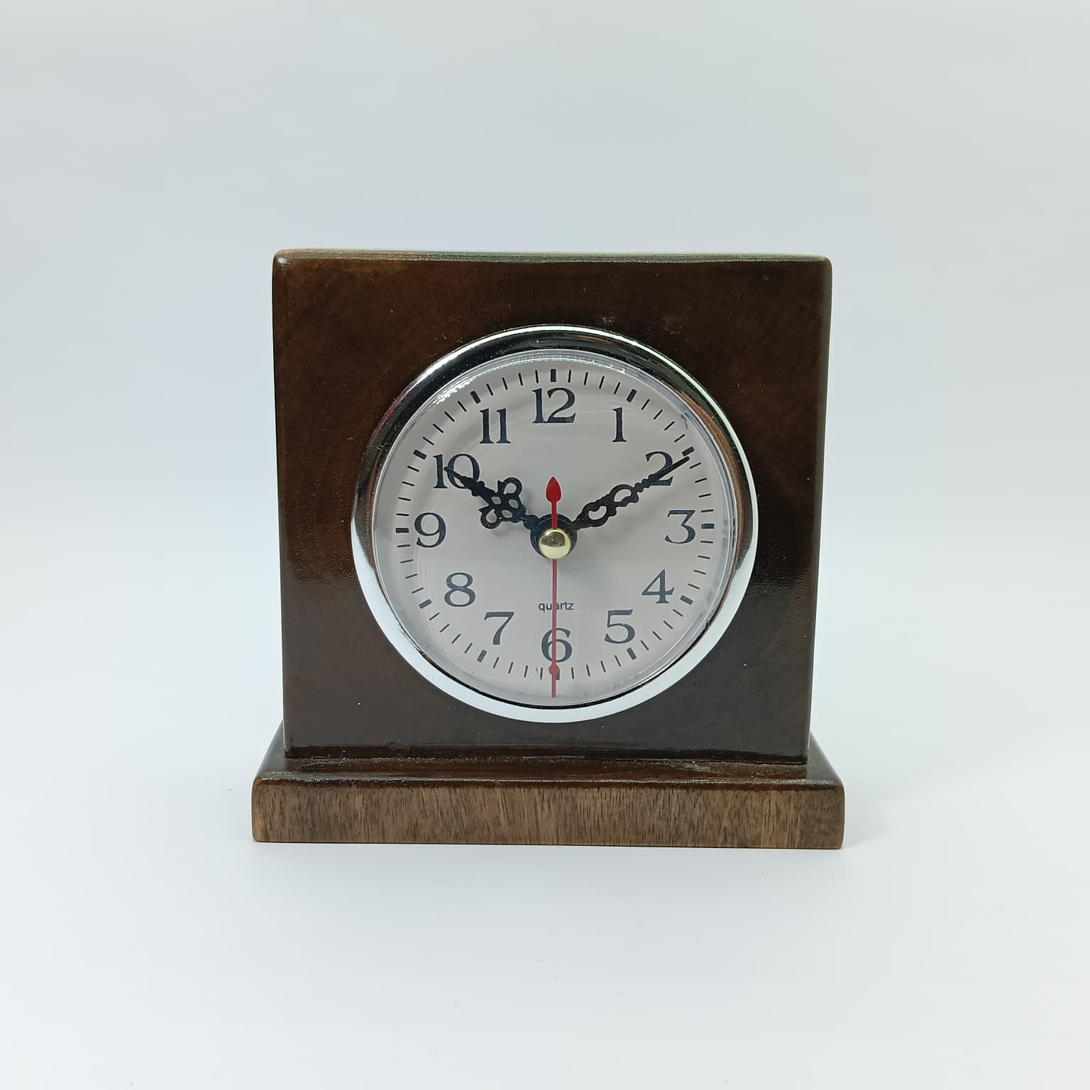 Ahşap masa saati El Yapımı. handmade wooden desk clock