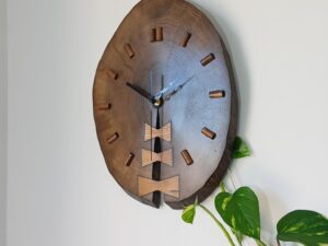 ahşap duvar saati el yapımı. handmade wooden wall clock