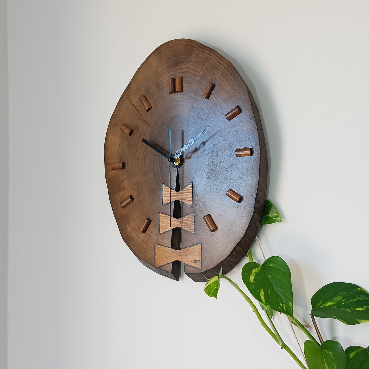 ahşap duvar saati el yapımı. handmade wooden wall clock