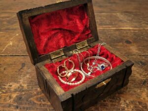 Coupes Wooden Jewelry Box