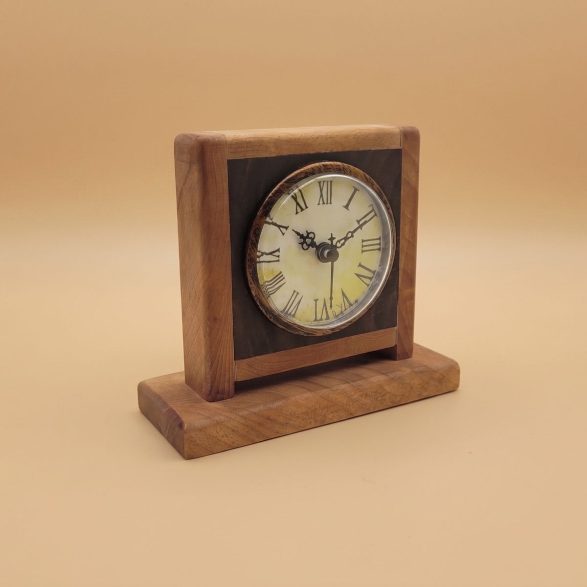 Essent Dualis Wooden Desk Clock MorgenCraft