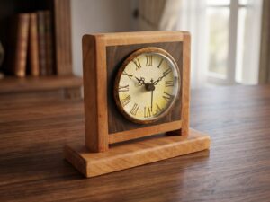 Essent Dualis Wooden Desk Clock